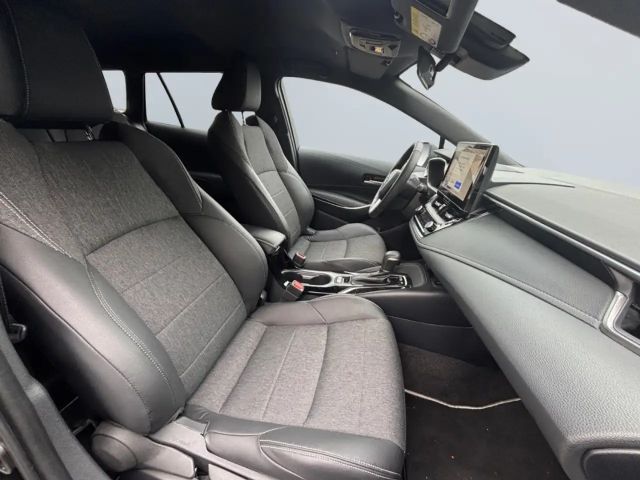 Toyota Corolla Hybride Team D