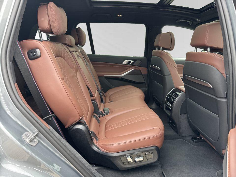 BMW X7 M60i xDrive
