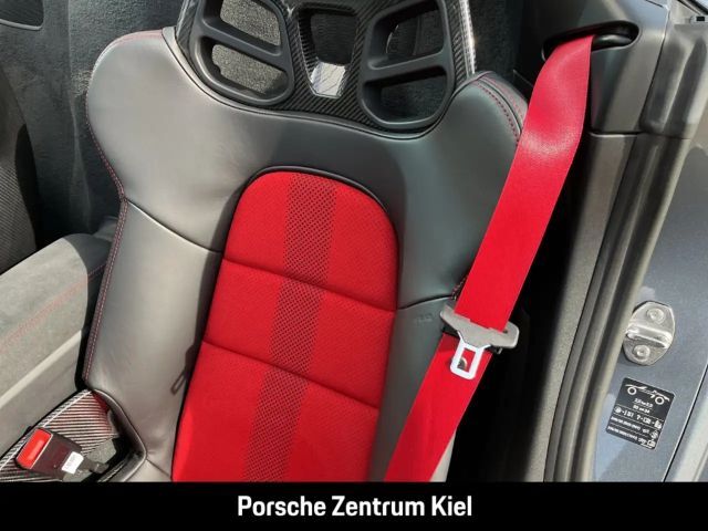 Porsche Cayman 718 RS