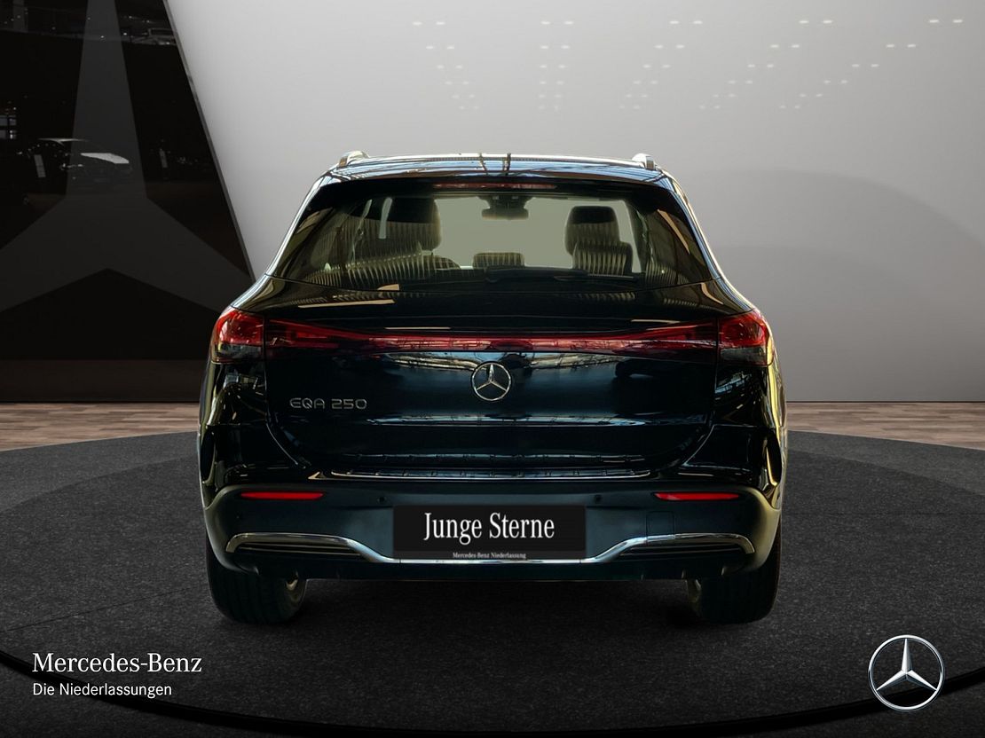 Mercedes-Benz EQA 250