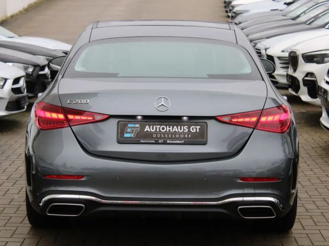 Mercedes-Benz C 200 AMG Line Sedan