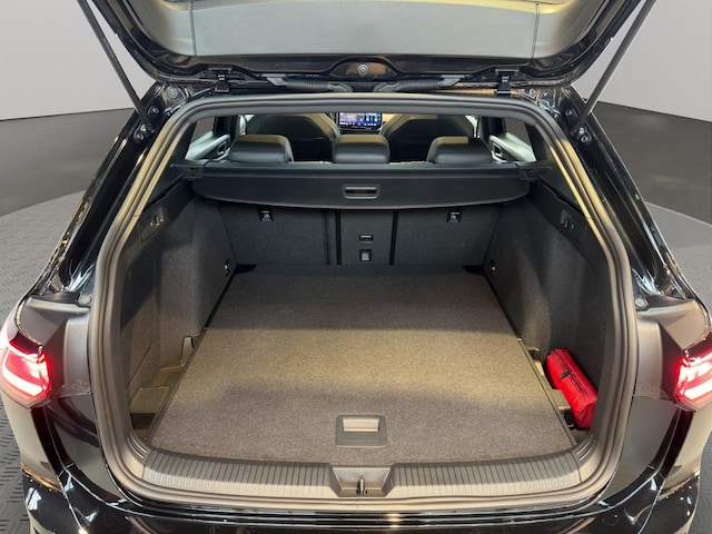 Volkswagen Golf 1.5 eTSI Golf VIII Variant