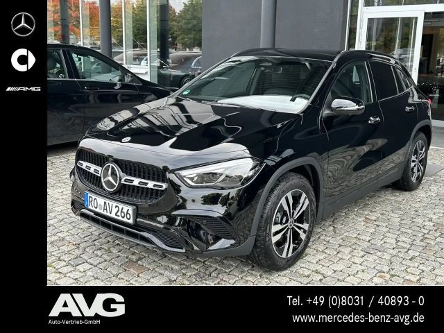 Mercedes-Benz GLA 200 Progressive