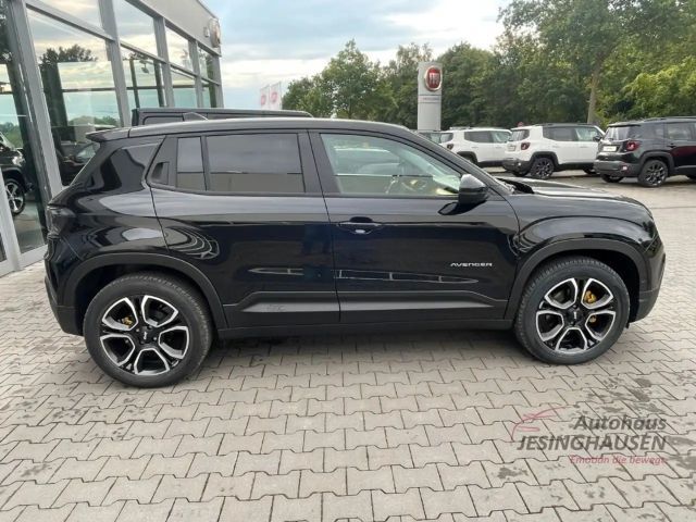 Jeep Avenger Full-Electric Summit