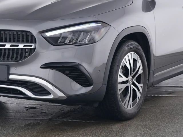 Mercedes-Benz GLA 180 Progressive