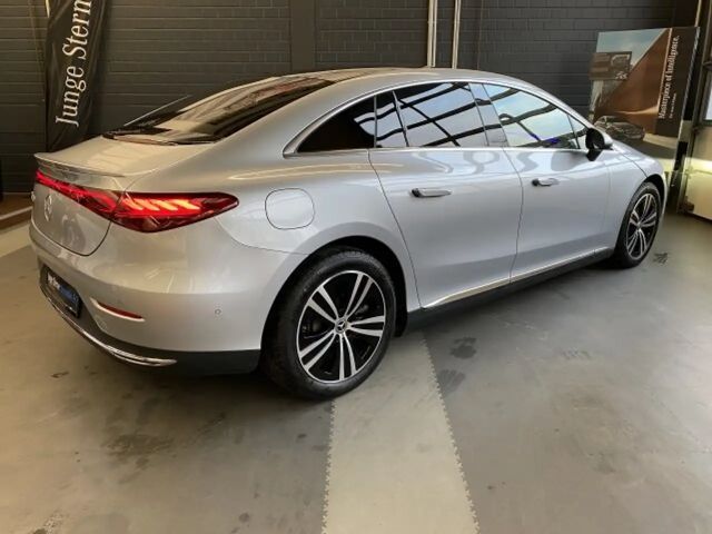 Mercedes-Benz EQE 300 Premium Sedan