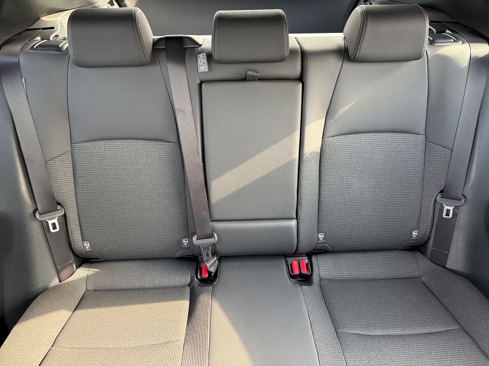 Toyota bZ4X 5-deurs Team D