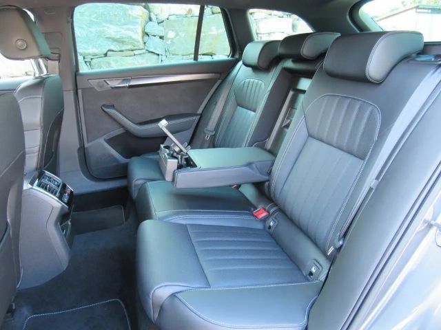 Skoda Superb 2.0 TSI 4x4 Combi Sportline