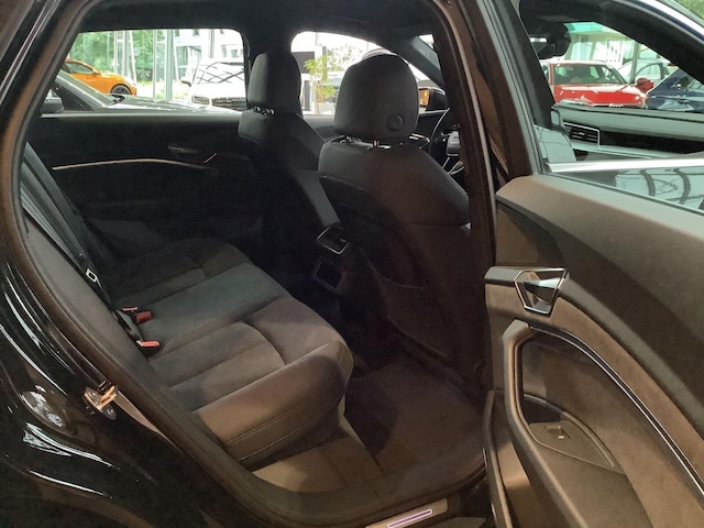 Audi Q8 e-tron 50 Quattro S-Line