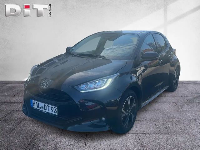 Toyota Yaris Hatchback Team D