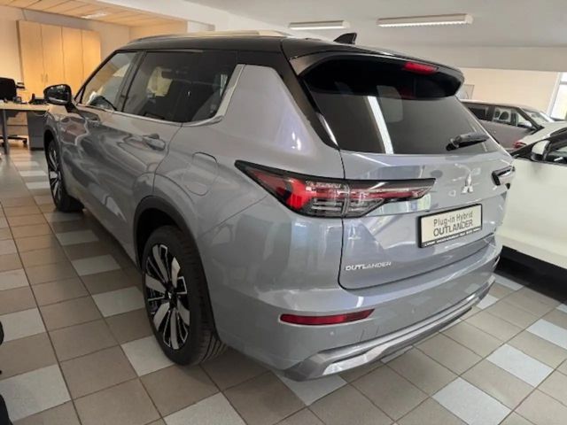 Mitsubishi Outlander 4WD PHEV