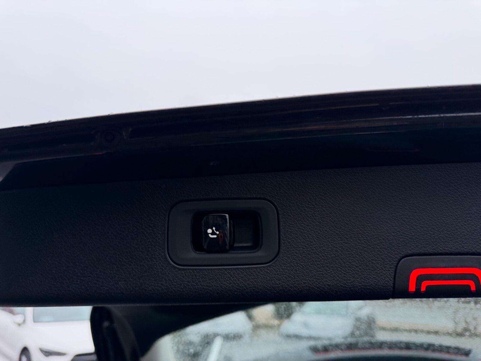 Mercedes-Benz E 300 E 300 e Estate