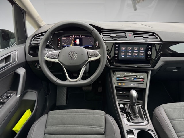 Volkswagen Touran 1.5 TSI DSG