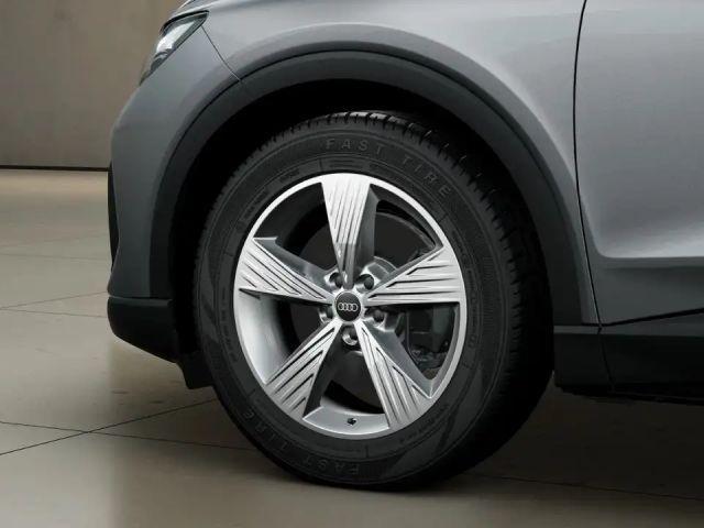 Audi Q4 e-tron 45 / Navi+, Standklima, LED, RFK, WP