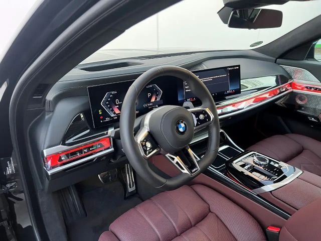 BMW 740 740d M-Sport Sedan xDrive