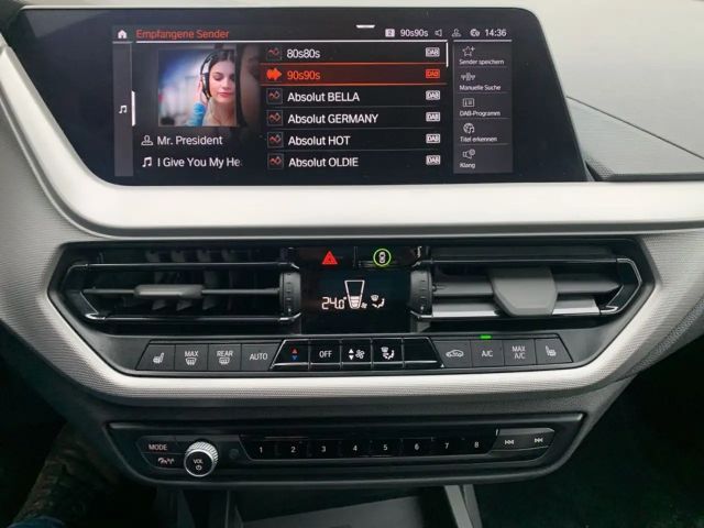 BMW 118 118i Advantage pakket Sedan