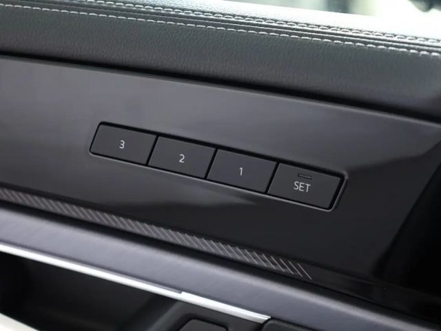 Volkswagen Touareg 4Motion R-Line