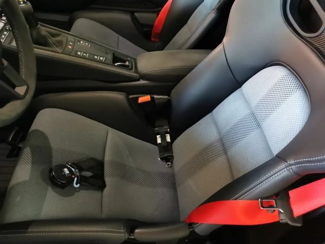 Porsche Cayman Coupé RS