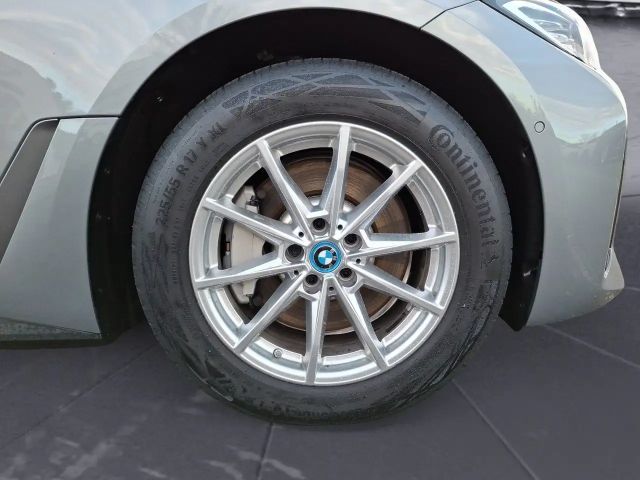 BMW i4 Coupé Gran Coupé Sedan eDrive40