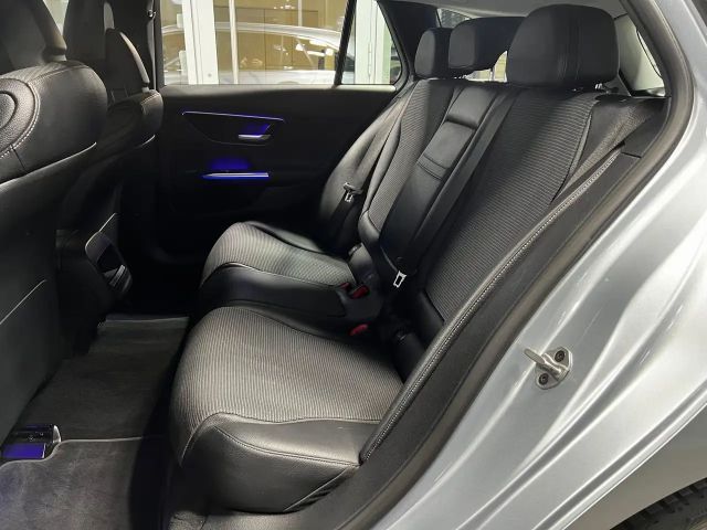 Mercedes-Benz C 220 AVANTGARDE C 220 d Estate