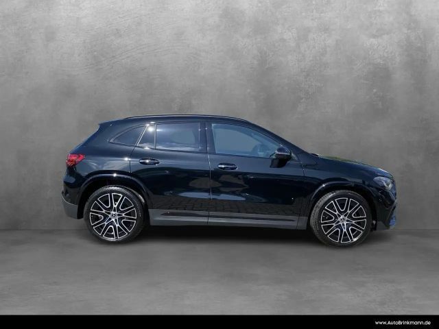 Mercedes-Benz GLA 180 AMG Line