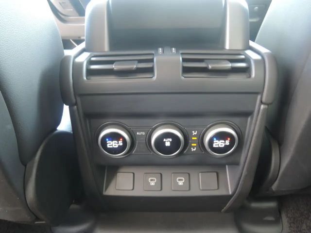 Land Rover Defender 110 AWD D200 SE