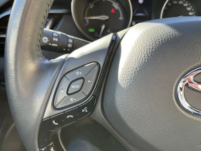 Toyota C-HR Active Hybride