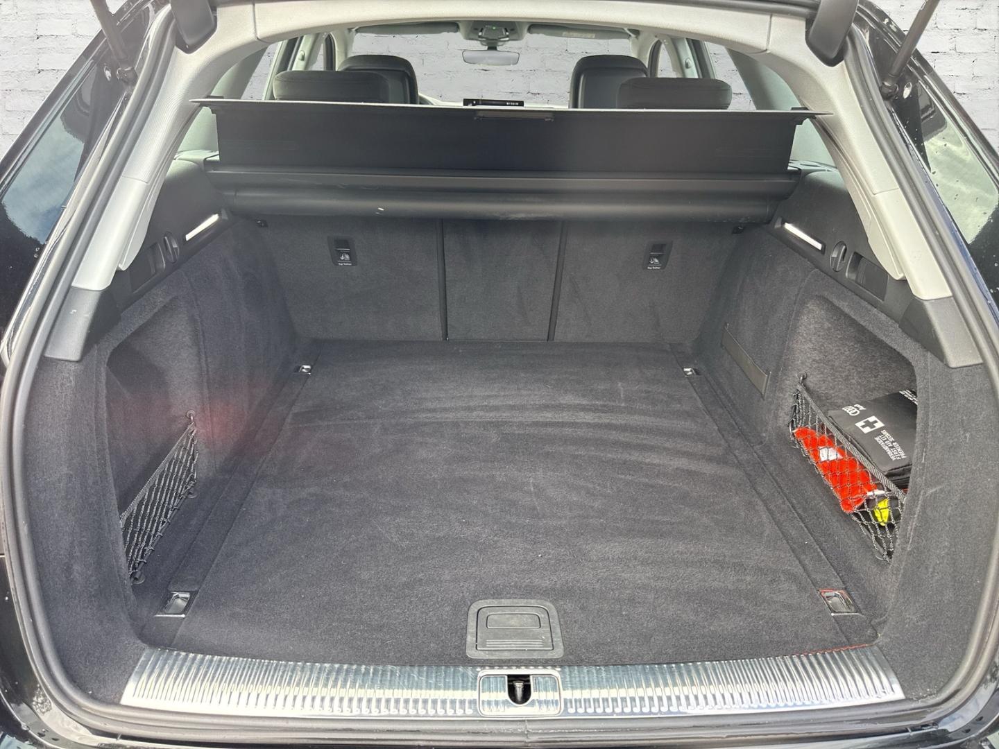 Audi A4 40 TFSI Avant S-Tronic