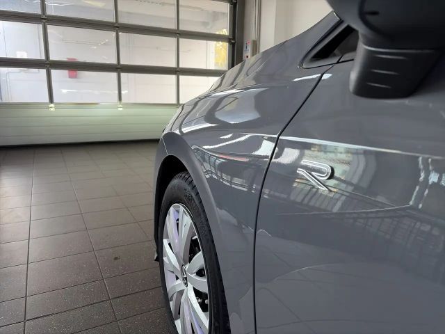 Volkswagen Golf 1.5 eTSI DSG