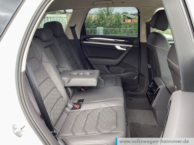 Volkswagen Touareg 4Motion R-Line