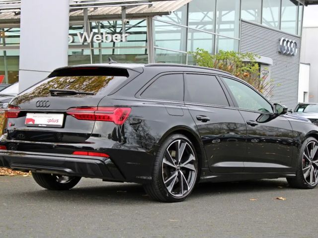 Audi S6 Avant Quattro