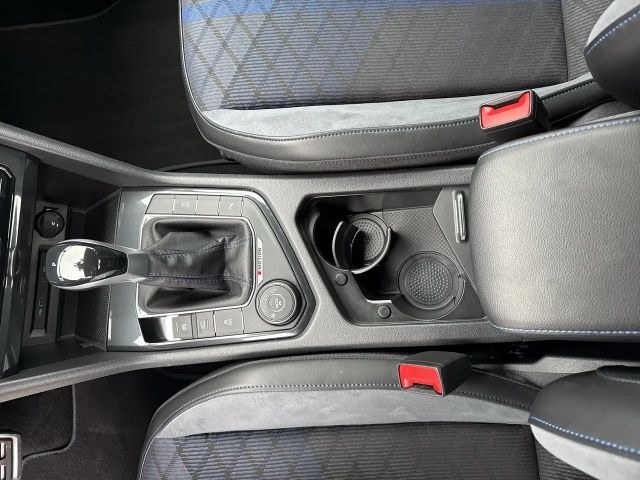 Volkswagen Tiguan R / R-Perform. - Akrapovic / DCC- Fahrwerk