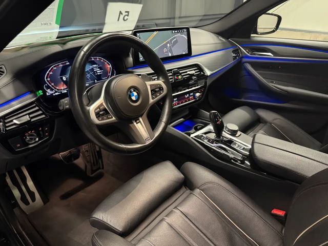 BMW 540 540d M-Sport Touring xDrive