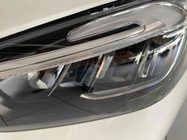 Mercedes-Benz B 200 Progressive Sedan