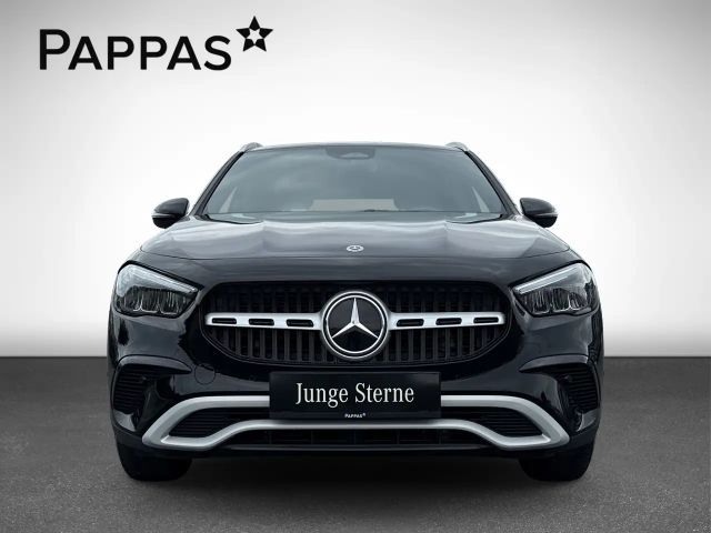Mercedes-Benz GLA 200 PTS Cam Navi Wide LED SHZ EASY-PACK