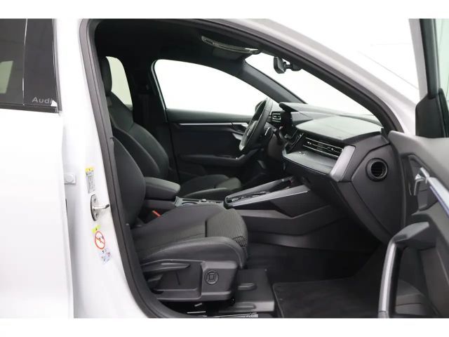 Audi A3 35 TFSI S-Line Sedan Sportback