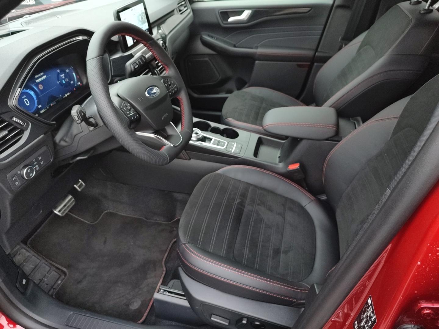 Ford Kuga Plug in Hybrid ST Line X