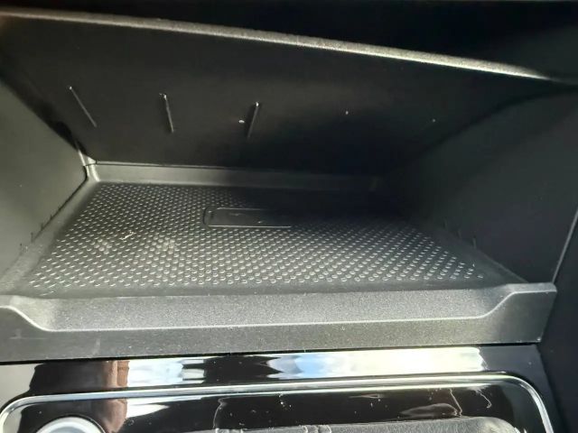 Volkswagen Touran DSG R-Line