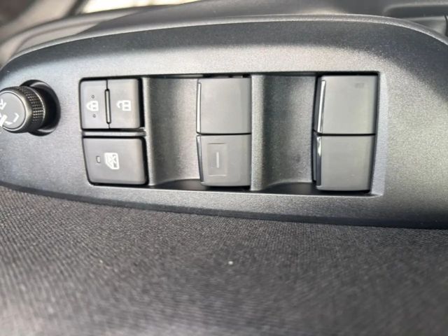 Toyota Yaris Business Hybride VVT-i