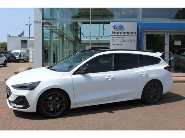 Ford Focus ST Line Wagon