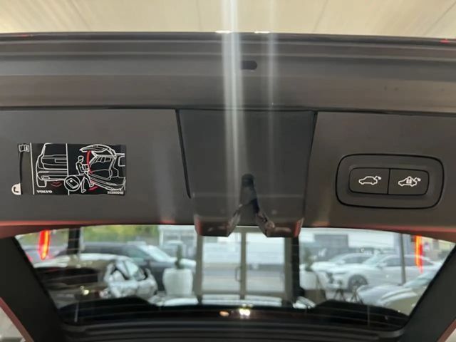 Volvo V90 AWD Dark Recharge T8 Ultra