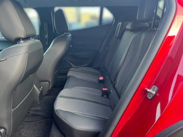 Peugeot E-2008 Allure Pack