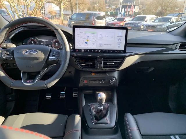 Ford Focus ST Line Wagon