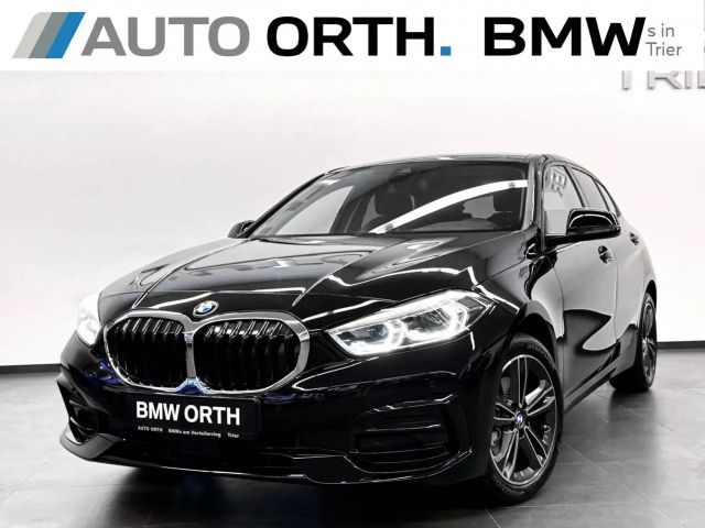 BMW 118 118i Sedan Sport Line