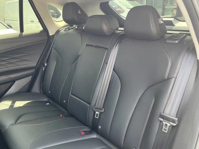 MG HS Luxury