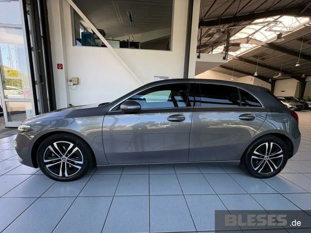 Mercedes-Benz A 200 Progressive
