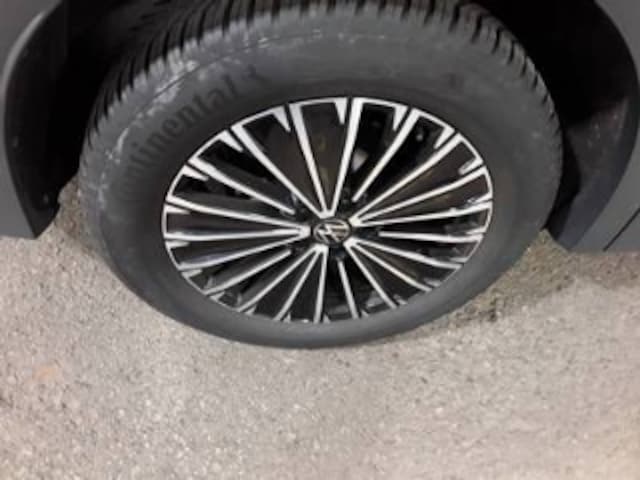 Volkswagen Tiguan 1.5 eTSI Elegance Elegance