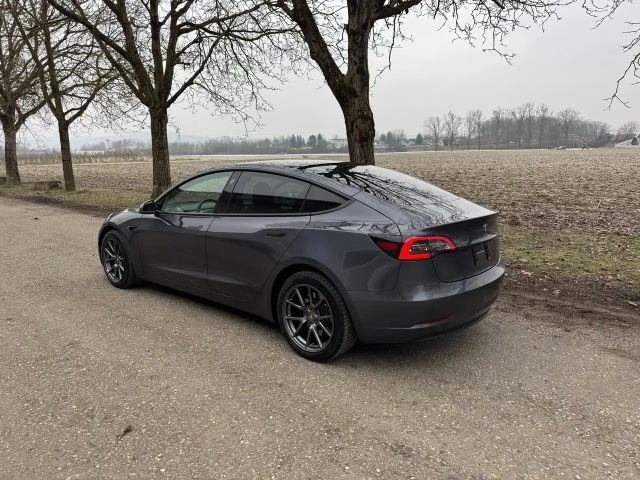 Tesla Model 3 Standard Range