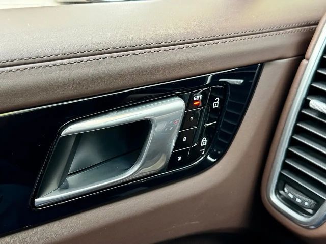 Porsche Cayenne Coupé E-Hybrid