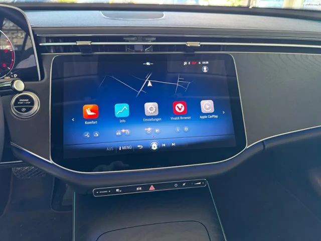 Mercedes-Benz E 220 AVANTGARDE E 220 d Estate